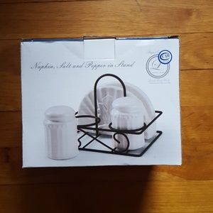 Royal Collection Napkin Salt And Pepper In Stand